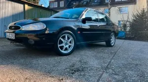 Ford Mondeo Ghia