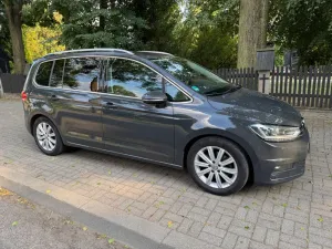 Volkswagen Touran Highline TSI DSG LED Massage Scheckheft