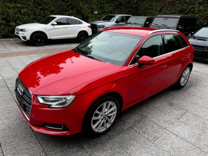 Audi A3 Sportback 30 TDI design *Leder*AHK*LED-Schein
