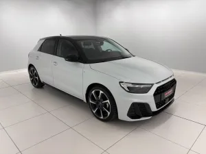 Audi AUDI A1 Sportback 30 1.0 tfsi S Line Edition 116