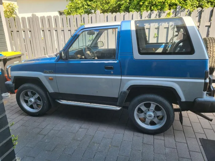Daihatsu Feroza 1993