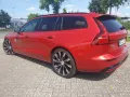 Volvo V60 B4 D Plus Dark BLIS, ACC, Pano, 360° Kamera