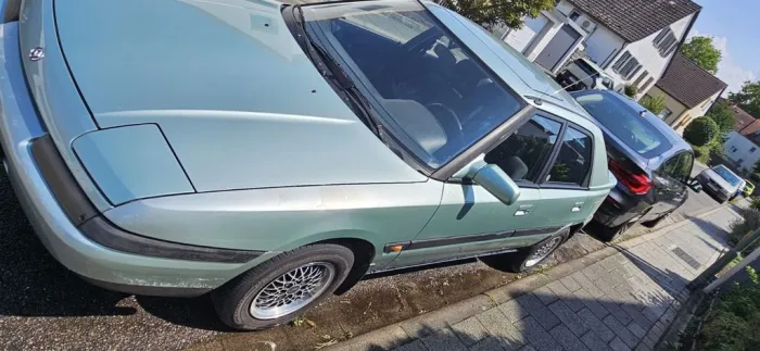 Mazda 323