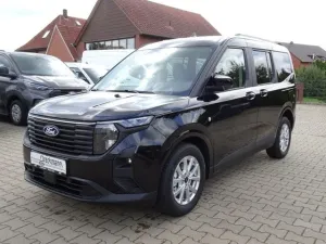 Ford Tourneo Courier Titanium