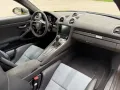 Porsche Cayman GT4 RS Weissach 