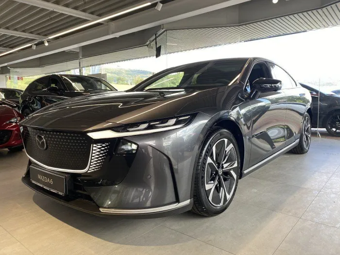 Mazda 6e EV Takumi bis zu 605 KM Reichweite Leder, 360