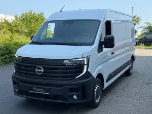 Nissan Interstar Kastenwagen Hochraum 3,5t L3H2 150 dCi