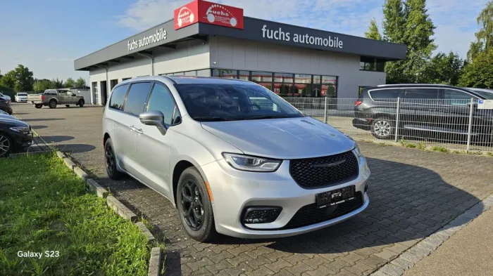 Chrysler Pacifica