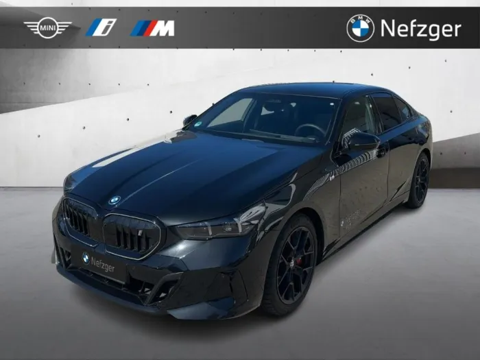 BMW i5 xDrive40 Limousine M Sport Park-Assistent HUD