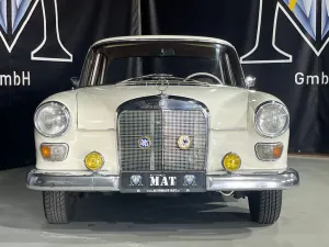 Mercedes-Benz 200D W110 HECKFLOSSE LEDER H-ZULASSUNG GEPFLEGT