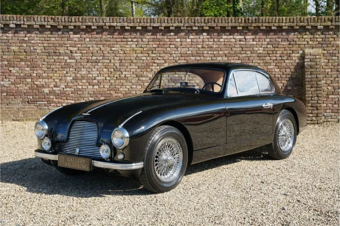 Aston Martin DB2 Sports Saloon 
