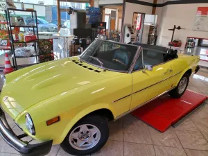 Fiat 124 Spider US Version CS1