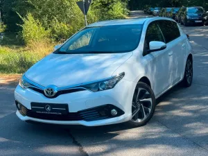Toyota Auris 1.2T Design Edition 8FACH R-KAM 17