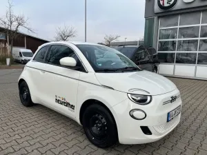Fiat 500e 42kwh *Style Paket*CarPlay*DAB*
