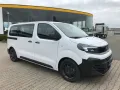 Opel Vivaro Kombi L 8-Sitzer *Automatik*Navi*AHK*