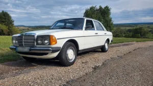 Mercedes-Benz Mercedes Benz 200 W123 TÜV Neu