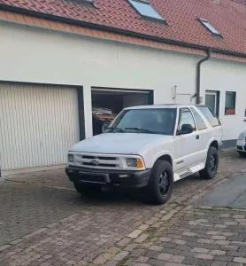 Chevrolet chevrolet blazer 4.3