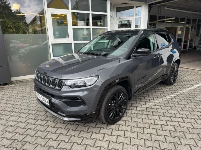 Jeep Compass 1.5l GSE T4 48V e-Hybrid S