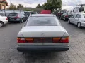 Mercedes-Benz W124 E 260