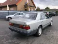 Mercedes-Benz W124 E 260