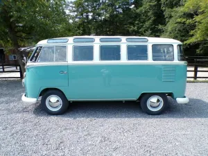 Volkswagen Microbus De Luxe Samba