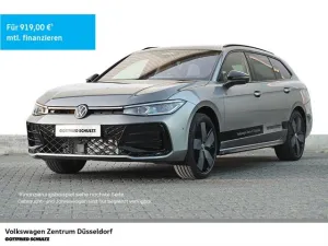 Volkswagen Passat R-Line DSG 2.0 l TDI 142 kW Pano Harman K