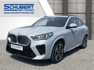 BMW iX2 xDrive30 M SPORT ICONIC GLOW H/K 360GRAD MEM