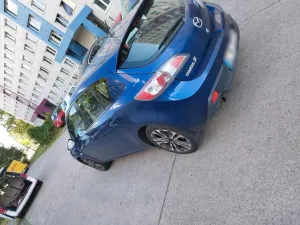 Volkswagen hallo ich biete hier meine Auto Mazda 3  f...