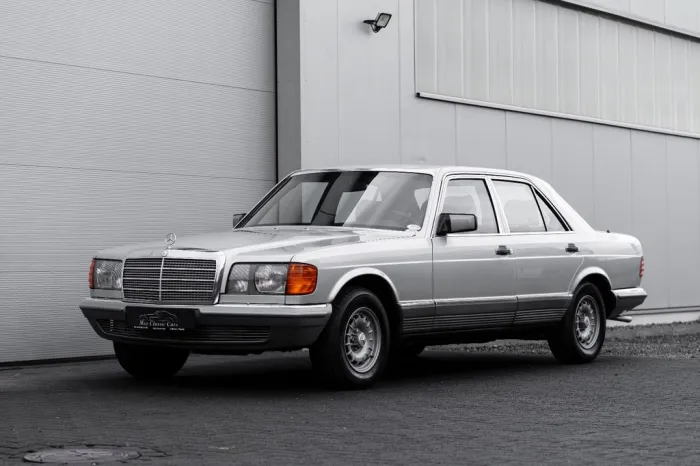 Mercedes-Benz 380 SE V8 Zustand 2 Technisch überholt für 10t.€
