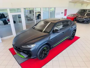Lamborghini Urus  SE Akrapovic*MATT*B&O*PANO*