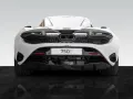 McLaren 750S Coupé - Racing Seats - Vehicle Lift