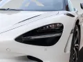 McLaren 750S Coupé - Racing Seats - Vehicle Lift