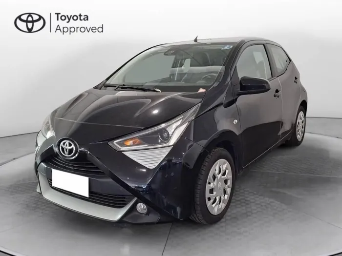 Toyota Aygo 5 Porte 1.0 VVT-i x-play
