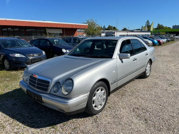 Mercedes-Benz E 280 ELEGANCE AUTOMATIK