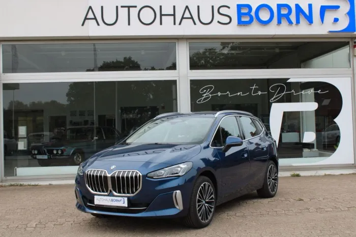 BMW 218i Active Tourer Luxury Line PANO AHK