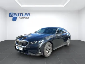 BMW 520i Limousine aLED eSitze 360°Kam HUD