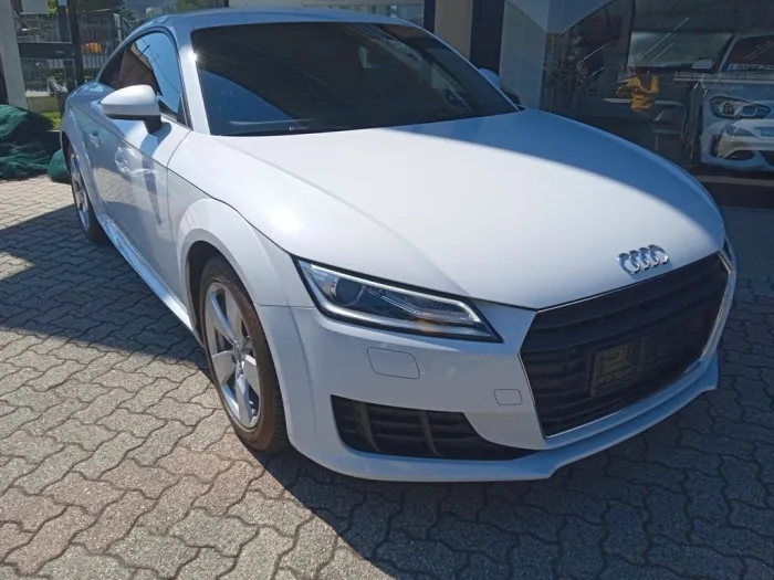 Audi TT DESIGN DSG LED NAVY SENS PARK CRUISE CON