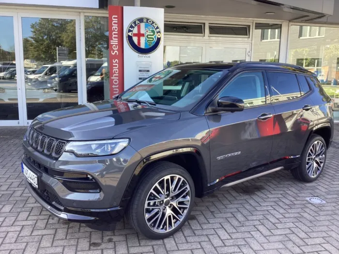 Jeep Compass Summit 1.5 96kW GSE T4 48V e-Hybrid Auto