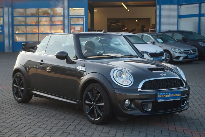 MINI Cabrio Cooper S *Sitzheizung*Klimaautom.*PDC*