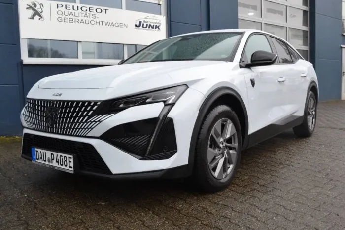 Peugeot 408 GT Plug-In Hybrid 225 e-EAT8