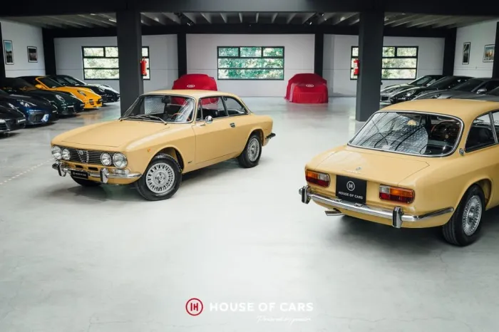 Alfa Romeo GT 2000 Veloce Bertone - Restored - Giallo Piper