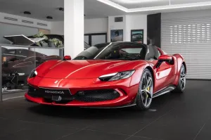 Ferrari 296 GTS Spider/360/LED/JBL/CarPlay
