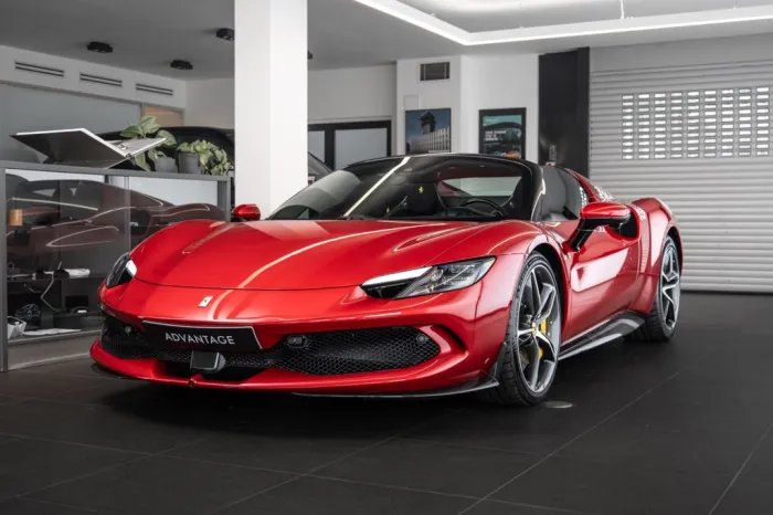 Ferrari 296 GTS Spider/360/LED/JBL/CarPlay