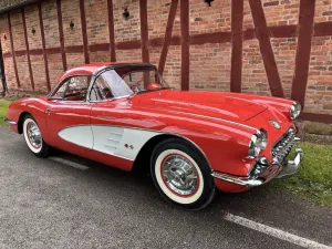 Corvette C1  * Hardtop, Fuel injection *