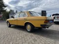 Mercedes-Benz 200 W123 Oldtimer Top gepflegt