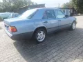 Mercedes-Benz E 230