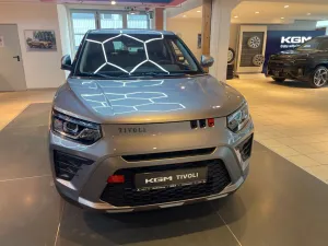 KGM TIVOLI Essential 6/MT AWD    4x4