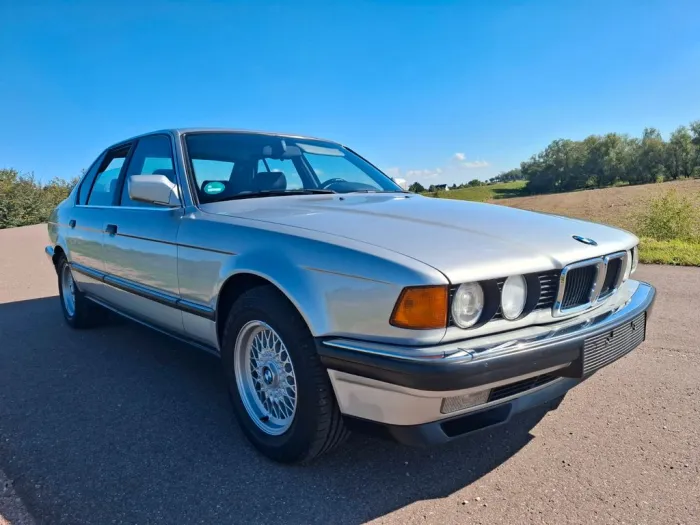 BMW 740iA ** 1. HAND ** ORIGINALZUSTAND **