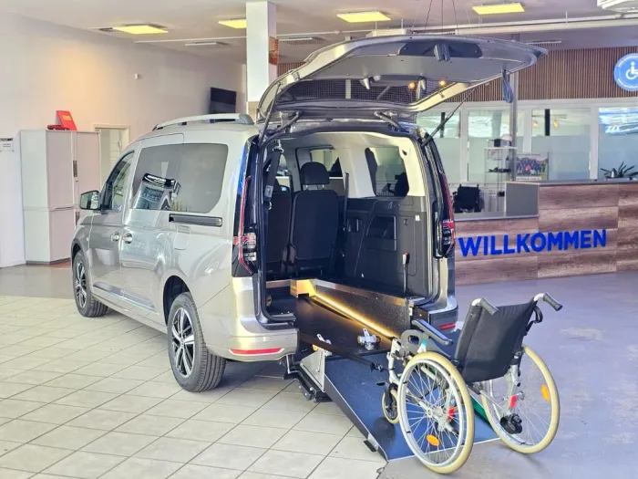 Volkswagen Caddy Style Maxi-DSG-Behindertengerecht-Rampe