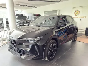 Alfa Romeo Junior Ibrida 1.2 VGT 48V-Hybrid  Sabelt-Alcanta